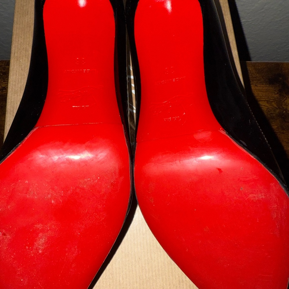 Christian Louboutin Black Patent Leather Pointed Toe Pumps with Red Soles - Picture 6 of 13